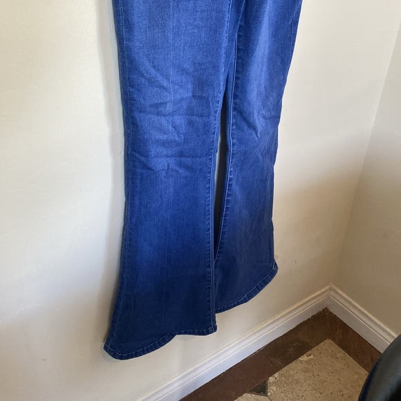 Volcom overalls good condition . Wide leg - Picture 2 of 6